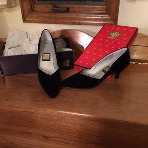 Nina black velvet shoes